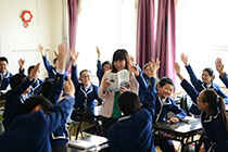 狂操美女大学生小骚比君谊中学“新初中”